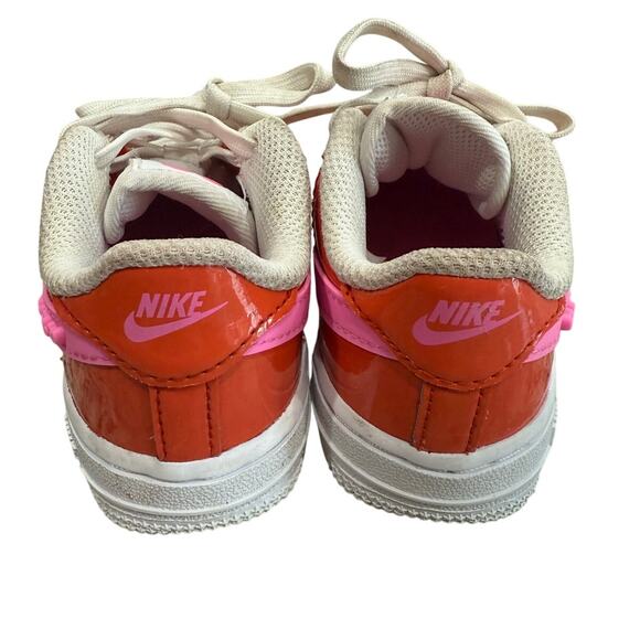 Nike Air Force 1 Valentine’s Day 2022 Toddler 6C White Pink Red Hearts - Picture 4 of 10